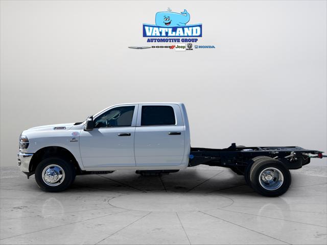 2026 RAM Ram 3500 Chassis Cab RAM 3500 TRADESMAN CREW CAB CHASSIS 4X4 60 CA