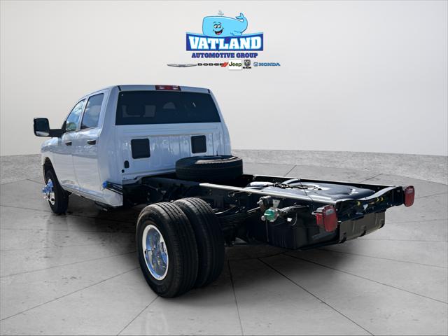 2026 RAM Ram 3500 Chassis Cab RAM 3500 TRADESMAN CREW CAB CHASSIS 4X4 60 CA