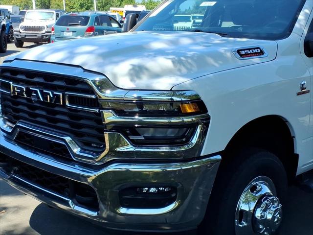 2026 RAM Ram 3500 RAM 3500 TRADESMAN CREW CAB 4X4 8 BOX 2026 RAM Ram 3500 RAM 3500 TRADESMAN CREW CAB 4X4 8 BOX