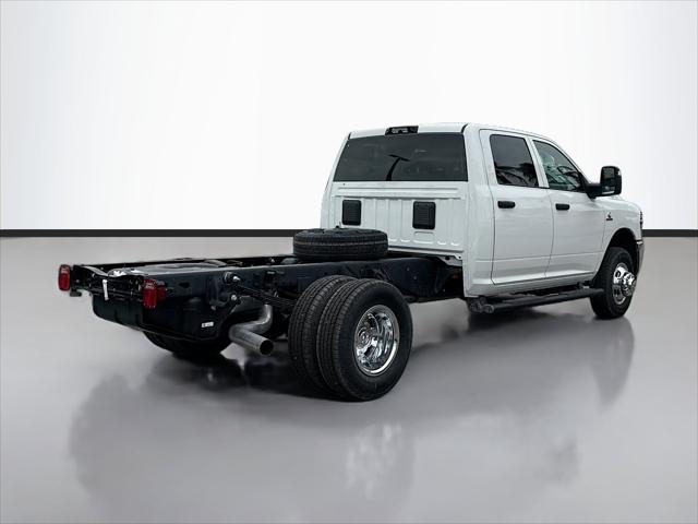 2026 RAM Ram 3500 Chassis Cab RAM 3500 TRADESMAN CREW CAB CHASSIS 4X4 60 CA