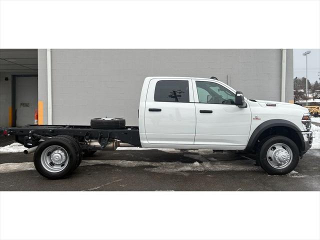 2026 RAM Ram 5500 Chassis Cab RAM 5500 TRADESMAN CHASSIS CREW CAB 4X4 60 CA