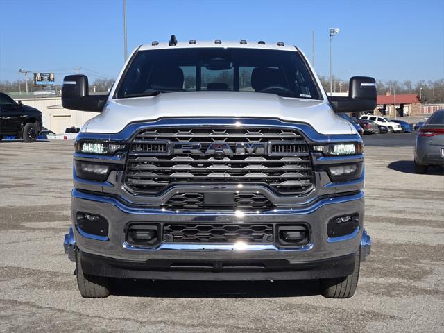 2026 RAM Ram 3500 RAM 3500 TRADESMAN CREW CAB 4X4 8 BOX