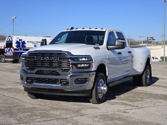 2026 RAM Ram 3500 RAM 3500 TRADESMAN CREW CAB 4X4 8 BOX