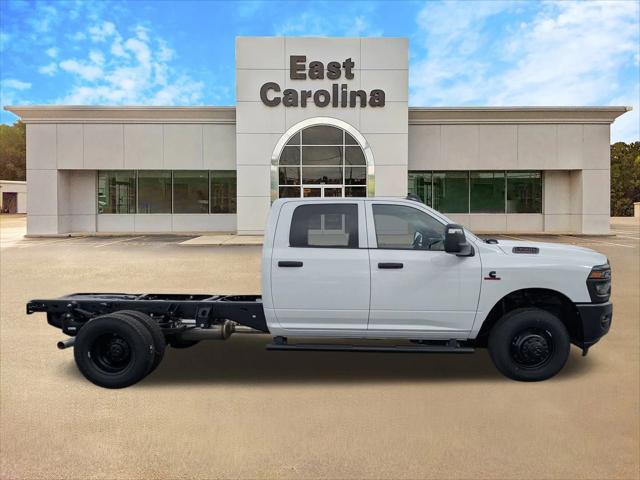 2026 RAM Ram 3500 Chassis Cab RAM 3500 TRADESMAN CREW CAB CHASSIS 4X4 60 CA