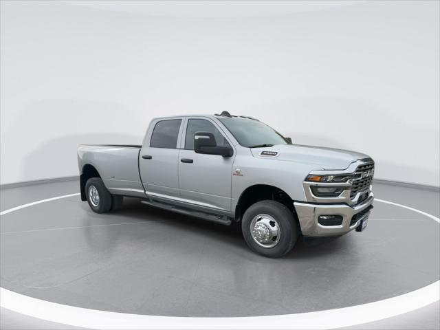 2026 RAM Ram 3500 RAM 3500 TRADESMAN CREW CAB 4X4 8 BOX