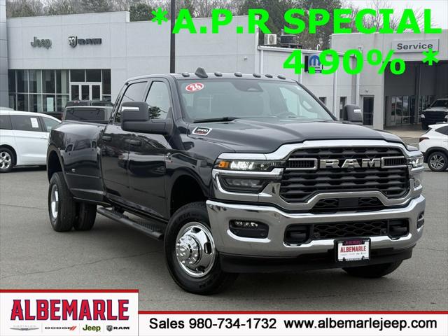 2026 RAM Ram 3500 RAM 3500 TRADESMAN CREW CAB 4X4 8 BOX