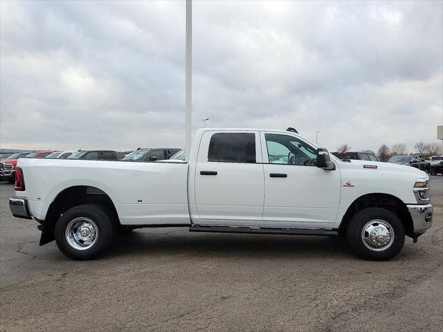 2026 Ram 3500 Tradesman Crew Cab 4x4 8' Box