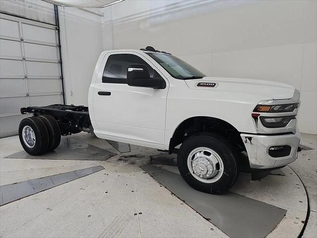 2026 RAM 3500 Chassis RAM 3500 TRADESMAN CHASSIS REGULAR CAB 4X4 60 CA