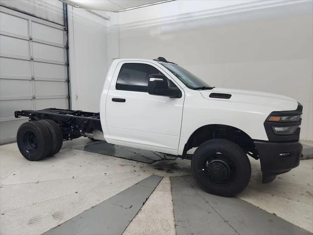 2026 RAM Ram 3500 Chassis Cab RAM 3500 TRADESMAN CHASSIS REGULAR CAB 4X4 60 CA