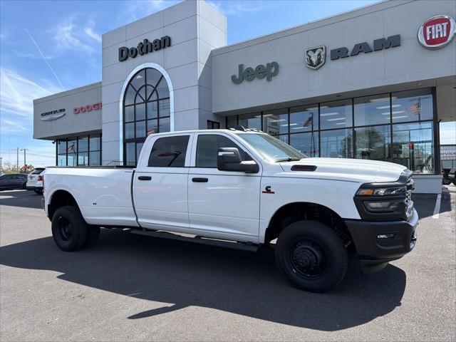 2026 RAM Ram 3500 RAM 3500 TRADESMAN CREW CAB 4X4 8 BOX