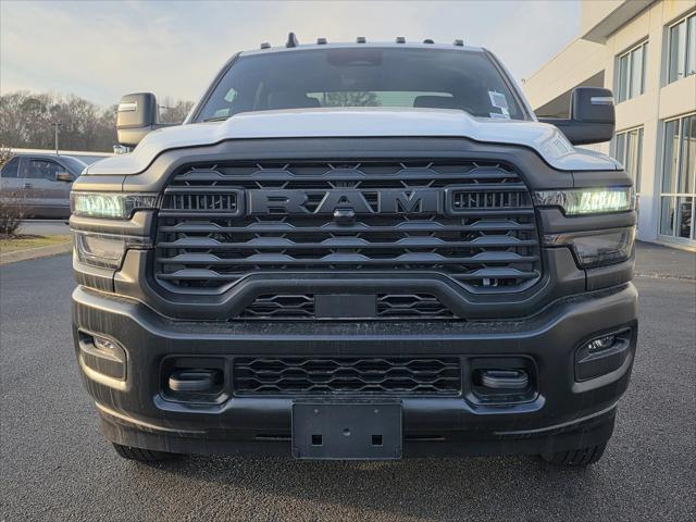 2026 RAM Ram 3500 Chassis Cab RAM 3500 TRADESMAN CREW CAB CHASSIS 4X4 60 CA