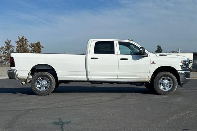 2026 RAM Ram 2500 RAM 2500 TRADESMAN CREW CAB 4X4 8 BOX