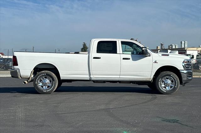 2026 RAM Ram 2500 RAM 2500 TRADESMAN CREW CAB 4X4 8 BOX