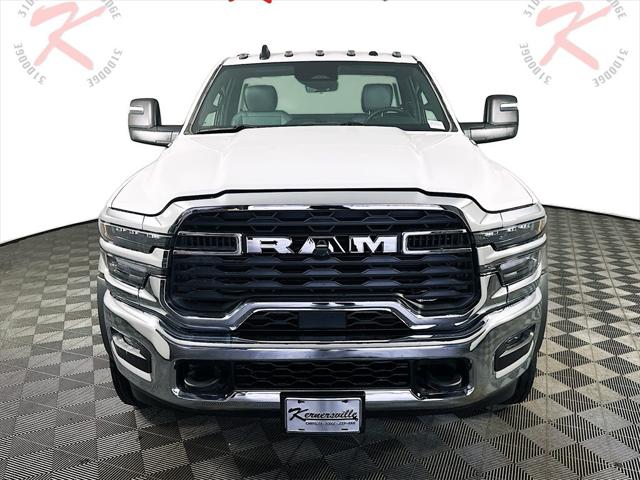 2026 RAM Ram 5500 Chassis Cab RAM 5500 TRADESMAN CHASSIS REGULAR CAB 4X2 84 CA 2026 RAM Ram 5500 Chassis Cab RAM 5500 TRADESMAN CHASSIS REGULAR CAB 4X2 84 CA