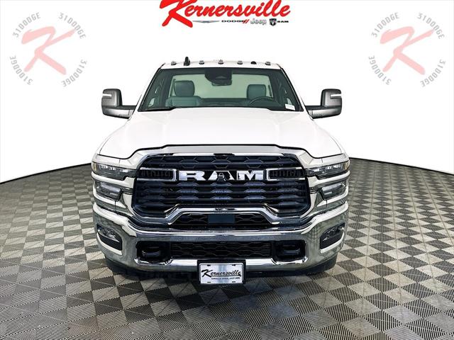 2026 RAM Ram 3500 Chassis Cab RAM 3500 TRADESMAN CHASSIS REGULAR CAB 4X4 60 CA