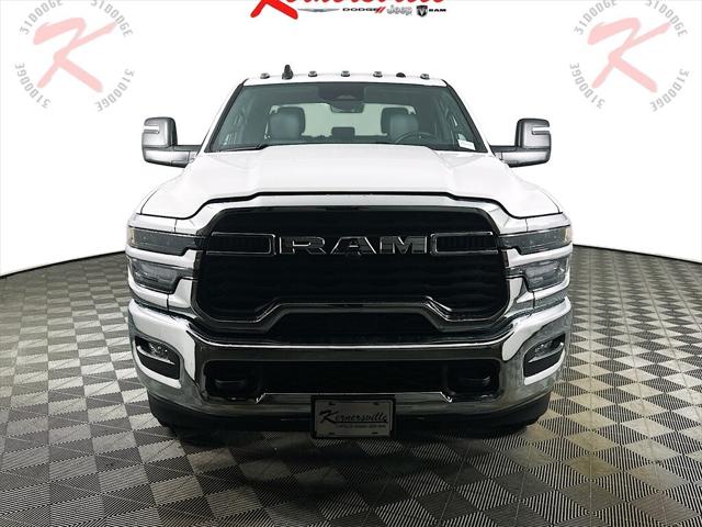 2026 RAM Ram 3500 Chassis Cab RAM 3500 TRADESMAN CREW CAB CHASSIS 4X4 60 CA 2026 RAM Ram 3500 Chassis Cab RAM 3500 TRADESMAN CREW CAB CHASSIS 4X4 60 CA