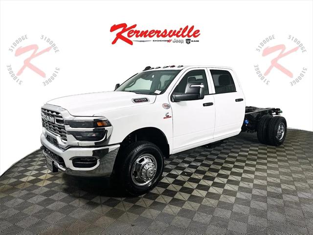 2026 RAM Ram 3500 Chassis Cab RAM 3500 TRADESMAN CREW CAB CHASSIS 4X4 60 CA 2026 RAM Ram 3500 Chassis Cab RAM 3500 TRADESMAN CREW CAB CHASSIS 4X4 60 CA