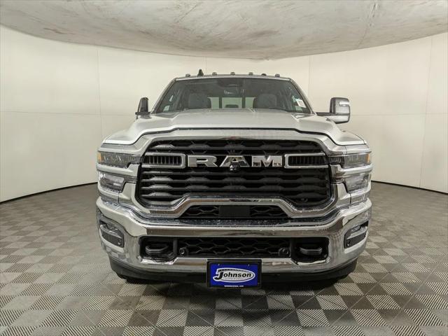 2026 RAM Ram 3500 RAM 3500 TRADESMAN CREW CAB 4X4 8 BOX