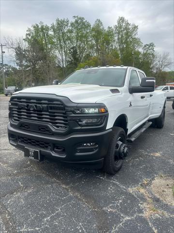 2026 RAM Ram 3500 RAM 3500 TRADESMAN CREW CAB 4X4 8 BOX