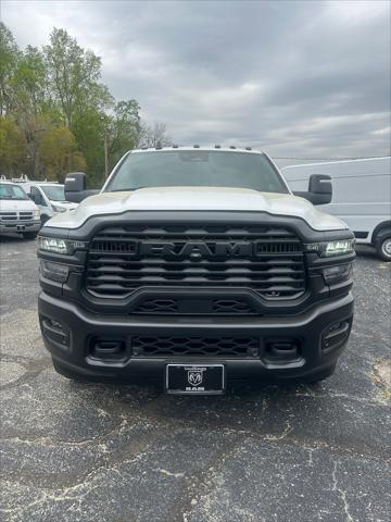 2026 RAM Ram 3500 RAM 3500 TRADESMAN CREW CAB 4X4 8 BOX