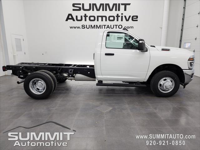 2026 RAM Ram 3500 Chassis Cab RAM 3500 TRADESMAN CHASSIS REGULAR CAB 4X4 60 CA 2026 RAM Ram 3500 Chassis Cab RAM 3500 TRADESMAN CHASSIS REGULAR CAB 4X4 60 CA