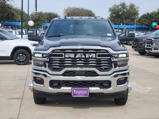 2026 RAM Ram 3500 RAM 3500 TRADESMAN CREW CAB 4X4 8 BOX
