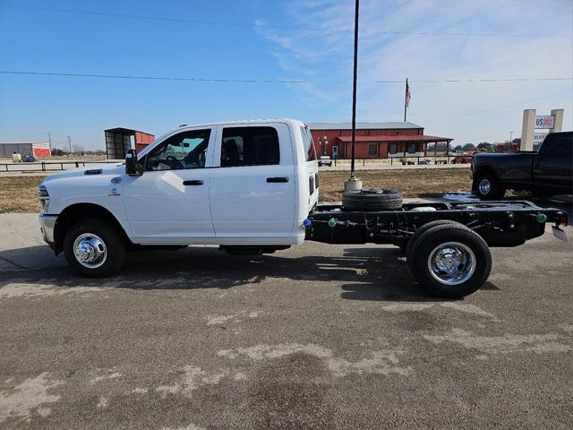 2026 RAM Ram 3500 Chassis Cab RAM 3500 TRADESMAN CREW CAB CHASSIS 4X4 60 CA