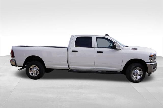 2026 RAM Ram 3500 RAM 3500 TRADESMAN CREW CAB 4X4 8 BOX
