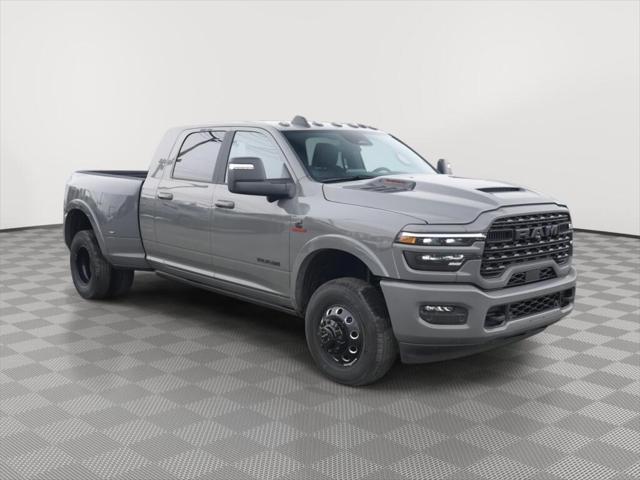 2026 RAM Ram 3500 RAM 3500 LIMITED MEGA CAB 4X4 64 BOX