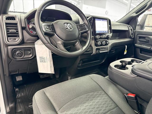 2026 RAM Ram 3500 Chassis Cab RAM 3500 TRADESMAN CHASSIS REGULAR CAB 4X4 84 CA