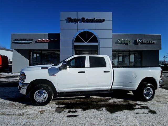 2026 RAM Ram 3500 RAM 3500 TRADESMAN CREW CAB 4X4 8 BOX