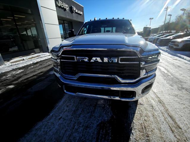 2026 RAM Ram 3500 RAM 3500 TRADESMAN CREW CAB 4X4 8 BOX