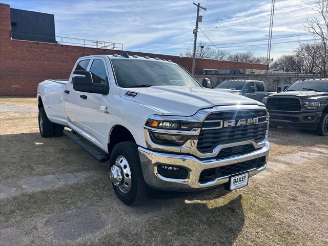 2026 RAM Ram 3500 RAM 3500 TRADESMAN CREW CAB 4X4 8 BOX