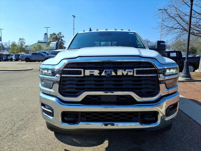 2026 RAM Ram 3500 RAM 3500 TRADESMAN CREW CAB 4X4 8 BOX