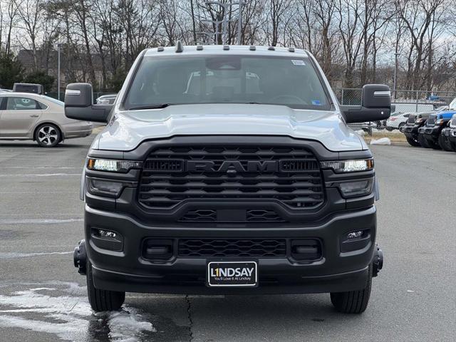 2026 RAM Ram 3500 Chassis Cab RAM 3500 TRADESMAN CREW CAB CHASSIS 4X4 60 CA