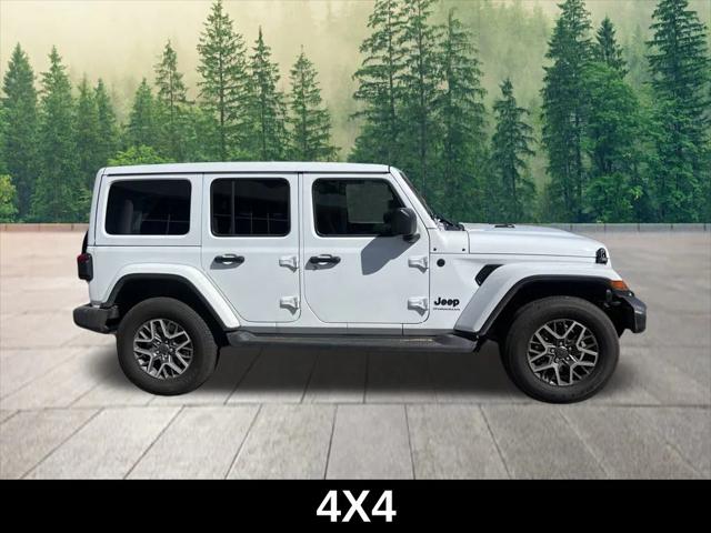 2025 Jeep Wrangler 4-Door Sahara 4x4