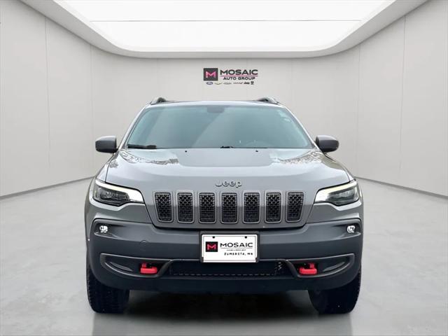 2019 Jeep Cherokee Trailhawk 4x4 2019 Jeep Cherokee Trailhawk 4x4