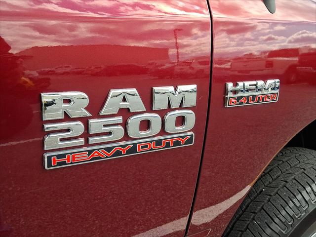2016 RAM 2500 Tradesman 2016 RAM 2500 Tradesman