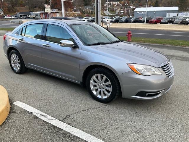 2013 Chrysler 200 Limited 2013 Chrysler 200 Limited