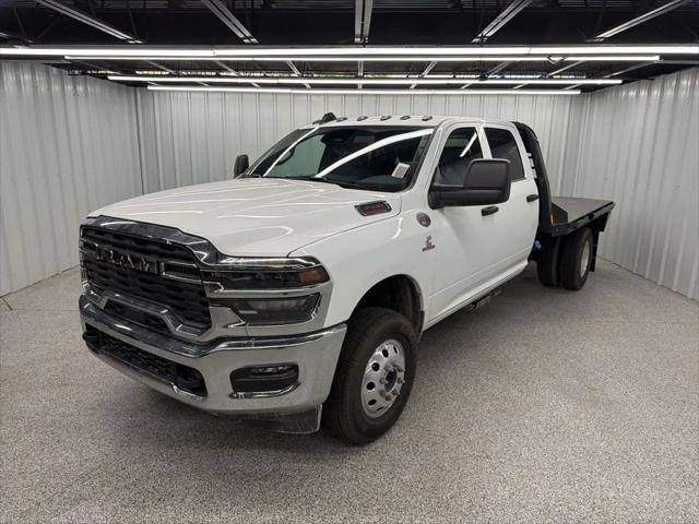 2026 RAM Ram 3500 Chassis Cab RAM 3500 TRADESMAN CREW CAB CHASSIS 4X4 60 CA