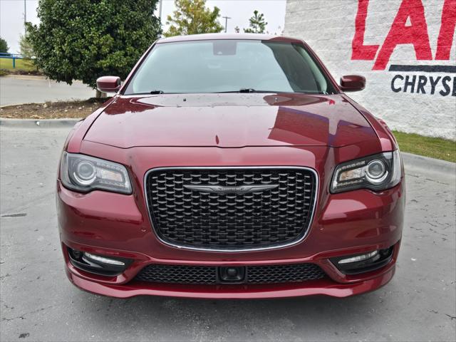 2023 Chrysler 300 Touring L