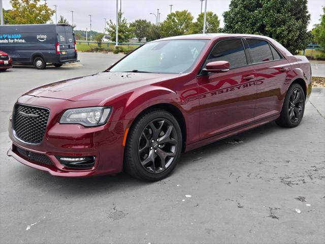 2023 Chrysler 300 Touring L