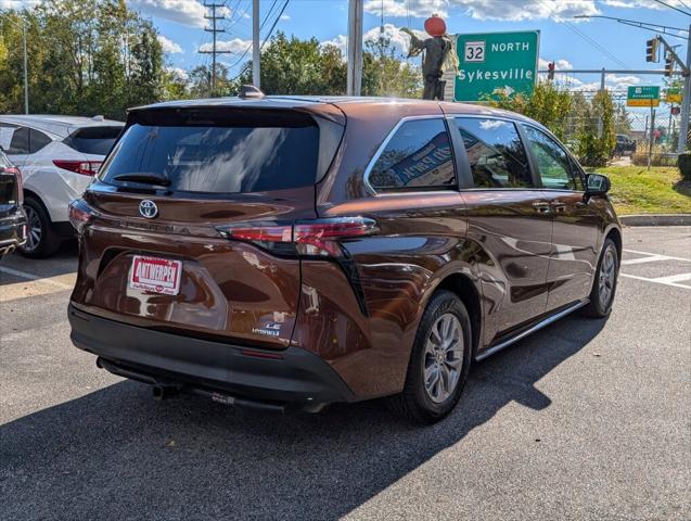 2021 Toyota Sienna LE 2021 Toyota Sienna LE