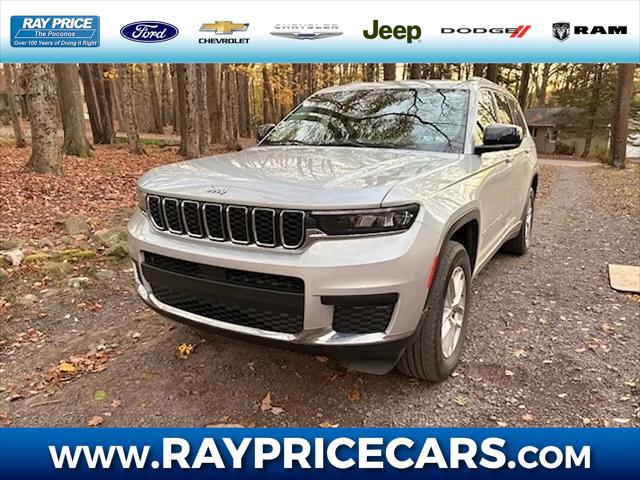 2023 Jeep Grand Cherokee L Laredo 4x4 2023 Jeep Grand Cherokee L Laredo 4x4