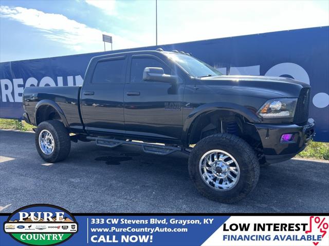 2017 RAM 3500 Laramie Crew Cab 4x4 64 Box 2017 RAM 3500 Laramie Crew Cab 4x4 64 Box