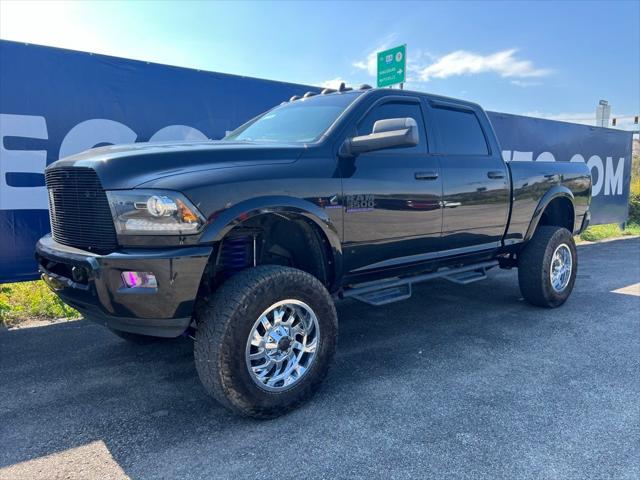 2017 RAM 3500 Laramie Crew Cab 4x4 64 Box 2017 RAM 3500 Laramie Crew Cab 4x4 64 Box