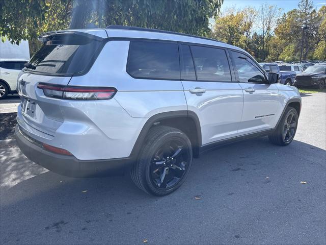 2023 Jeep Grand Cherokee L Altitude 4x4 2023 Jeep Grand Cherokee L Altitude 4x4