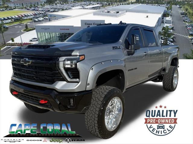 2025 Chevrolet Silverado 2500HD 4WD Crew Cab Standard Bed LT