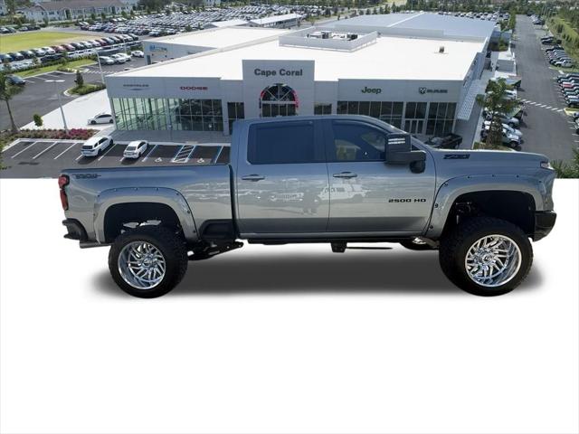2025 Chevrolet Silverado 2500HD 4WD Crew Cab Standard Bed LT