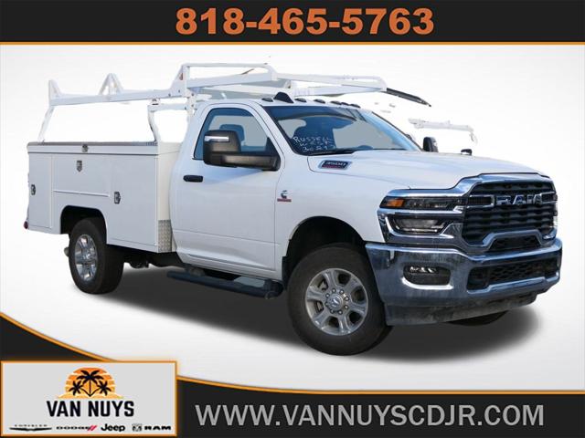 2026 RAM Ram 3500 Chassis Cab RAM 3500 TRADESMAN CHASSIS REGULAR CAB 4X4 60 CA